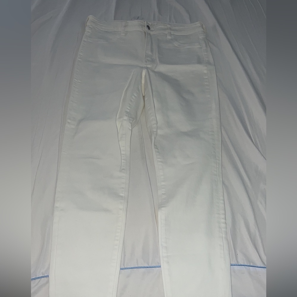 American Eagle white jeans